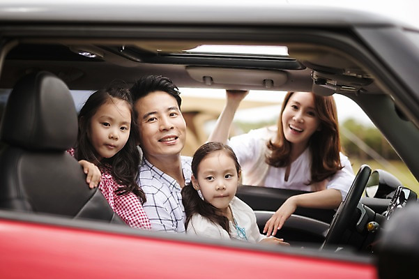 포토 JPG 주간 라이프스타일 여자 남자 어린이 가족 모션 자동차 엄마 한국 함께함 서기 미소 사람 앉기 동양인 소녀 여러명 상반신 성인 야외 앞모습 30대 화목 다정 캠핑 한국인 가족라이프 아빠 쌍둥이 즐거움 자매 강원도 양양군 국내포토 자연요소 감정 아시아 육상교통 뷰포인트 다수 컨셉 관계 레저 표정 인종 생활 장년 파일형식