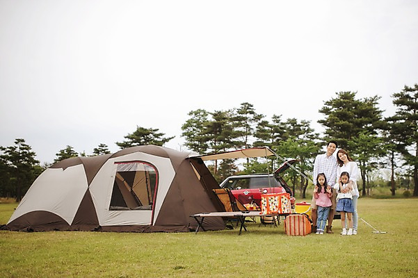 포토 JPG 주간 전신 라이프스타일 여자 남자 어린이 가족 모션 자동차 엄마 한국 함께함 텐트 서기 사람 동양인 소녀 여러명 성인 야외 앞모습 30대 화목 다정 캠핑 한국인 가족라이프 아빠 쌍둥이 캠핑장 즐거움 자매 강원도 양양군 국내포토 자연요소 감정 아시아 육상교통 뷰포인트 다수 컨셉 관계 레저 캠핑도구 인종 생활 장년 파일형식