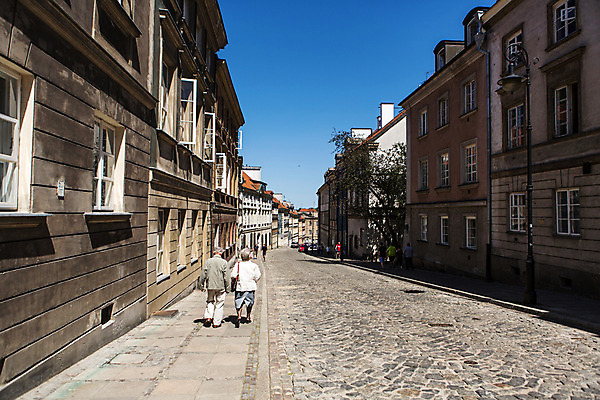포토 JPG 주간 해외풍경 유럽 거리 사람 풍경 여러명 야외 건물 보행자 동유럽 폴란드 구시가지 바르샤바 국내포토 자연요소 해외 건축물 나라 다수 파일형식