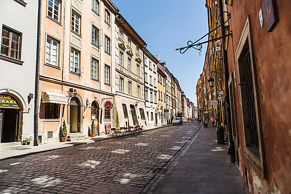 포토 JPG 주간 해외풍경 유럽 거리 풍경 사람없음 야외 건물 동유럽 폴란드 구시가지 바르샤바 국내포토 자연요소 해외 건축물 나라 파일형식
