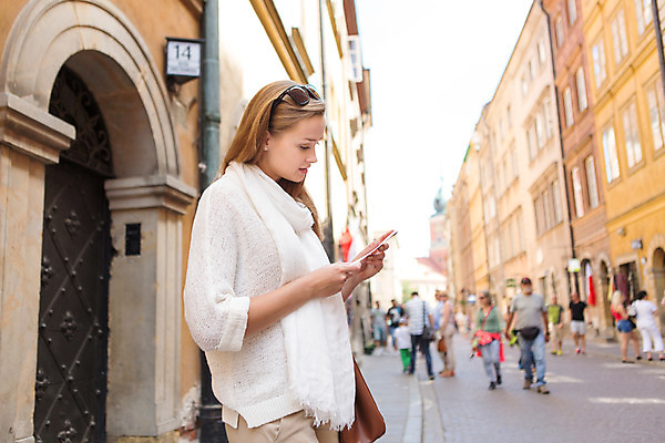 포토 JPG 주간 서양인 외국인 해외풍경 해외 라이프스타일 여자 거리 한명 사람 20대 성인 야외 건물 일상 마을 자유 폴란드 구시가지 바르샤바 여자만 여자한명만 성인여자만 청년만 청년여자만 성인한명만 청년여자한명만 성인여자한명만 성인만 국내포토 자연요소 1 건축물 유럽 컨셉 인종 풍경 청년 라이프 생활 파일형식