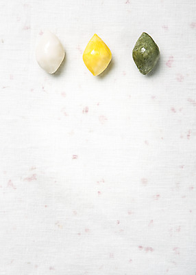 포토 JPG 스튜디오촬영 배너 명절 음식 백그라운드 떡 실내 사람없음 추석 한지 오브젝트 송편 추석음식 명절음식 플랫레이 국내포토 전통 기념일 종이 내부 전통음식 플랫 파일형식