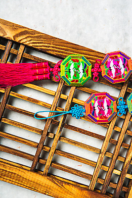 포토 JPG 스튜디오촬영 배너 명절 백그라운드 실내 사람없음 추석 한지 오브젝트 노리개 문살 플랫레이 국내포토 전통 기념일 종이 전통소품 내부 플랫 파일형식