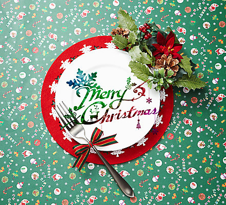 PSD 편집 편집이미지 접시 리본 포크 크리스마스 사람없음 장식 솔잎 디지털아트 레터링 이미지편집 식기 기념일 잎 파일형식