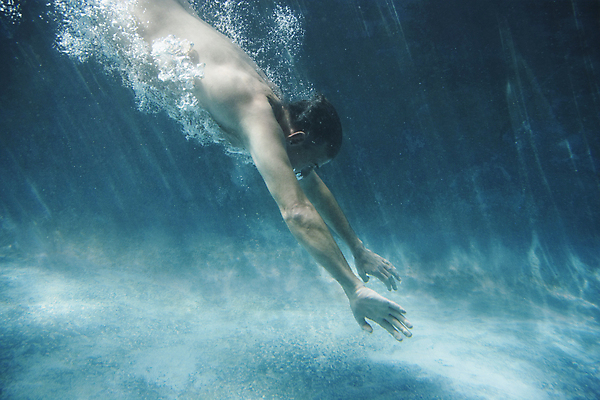 포토 JPG 해외이미지 전신 남자 수영복 스포츠 휴식 한명 성인 옆모습 수중 수영 물안경 수영선수 물기포 성인남자한명만 해외202004 해외포토 1 옷 뷰포인트 컨셉 운동선수 사람 수상스포츠 수영용품 남자한명만 성인남자만 파일형식 이미지허브