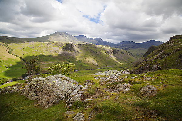 포토 JPG 해외이미지 영어 공원 유럽 호수 자연 하늘 영국 잉글랜드 산 파노라마 풍경 사람없음 여름 계곡 침묵 큼 지역 전국 컴브리아주 해외202004 해외포토 문자 계절 공공시설 나라 촬영기법 소리 크기 생태계 파일형식 이미지허브