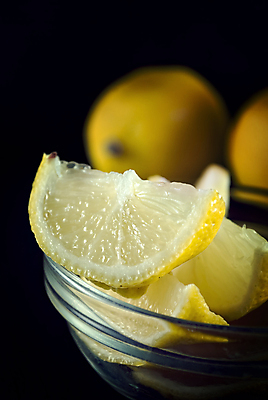 포토 JPG 해외이미지 음료 음식 조각 백그라운드 다이어트 과일 재료 부분 자연 유리 탁자 귤 건강 사람없음 목재 노란색 식당 주스 추위 껍질 신선 고명 그룹 사발 갈증 자르기 먹기 레몬 레모네이드 유기농 슬라이스 라임 내추럴 숙성 신맛 채식주의자 해외202004 해외포토 나무 웰빙 컬러 가구 모션 재질 상점 사기그릇 맛 생태계 채식 에이드 파일형식 이미지허브