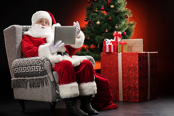 포토 JPG 해외이미지 전신 전통 응시 계절 행복 크리스마스 겨울 산타모자 휴가 새해 표정 선물 한명 앉기 손짓 가로 상자 산타클로스 쌓기 축제 인사 마법 전나무 크리스마스이브 클라우스 해외202004 해외포토 나무 모자_잡화 1 시선 기념일 감정 모션 사람 예절 파일형식 이미지허브