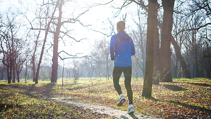 포토 JPG 해외이미지 라이프스타일 공원 남자 건강 한명 사람 성인 야외 달리기 조깅 운동 맑음 연습 성인남자한명만 해외202004 해외포토 1 공공시설 모션 날씨 생활 남자한명만 성인남자만 파일형식 이미지허브