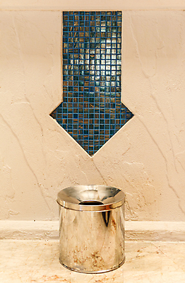 포토 JPG 해외이미지 백그라운드 화살 미술 사람없음 바구니 환경 금속 재활용 쓰레기통 캔 은색 쓰레기 폐기물 컨테이너 버리기 타일 사인 낭비 철강 해외202004 해외포토 산업 컬러 컨셉 모션 재질 문화예술 친환경 파일형식 이미지허브