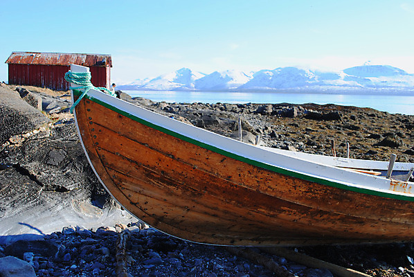 포토 JPG 해외이미지 바다 낚시 사람없음 물 항구 보트 나룻배 박쥐 노젓기 어장 수경재배 줄서기 해외202004 해외포토 자연요소 배_교통 포유류 교통시설 모션 레저 파일형식 이미지허브