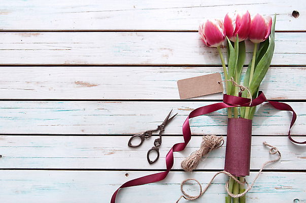 포토 JPG 해외이미지 기념일 꽃 리본 분홍색 꽃다발 결혼 백그라운드 텍스트 엄마 부활절 발렌타인데이 선물 사랑 사람없음 목재 장식 여름 장미 우주 상점 침묵 봄 공백 인사 생일 다발 초대 카피스페이스 어머니의날 해외202004 해외포토 나무 식물 계절 감정 컬러 재료 가족 데이이벤트 이벤트 소리 예절 미국문화 파일형식 이미지허브