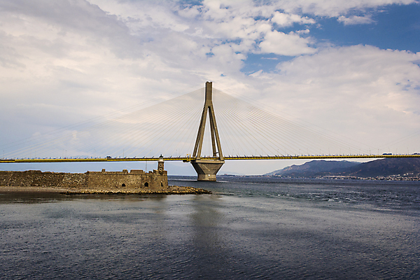 포토 JPG 해외이미지 구름 도로 파도 바다 건축양식 교통시설 하늘 등대 사람없음 탑 기둥 만 고가도로 그리스 운하 좁은 철탑 공학 건너기 구름다리 해외202004 해외포토 자연요소 건축물 교육 건축 유럽 길 교통 모션 다리_건축물 고속도로 시설 파일형식 이미지허브
