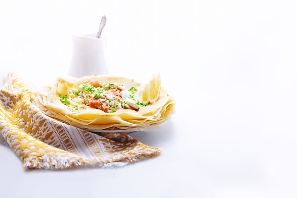 포토 JPG 해외이미지 스튜디오촬영 음식 채소 부분 치즈 유제품 실내 사람없음 컬러풀 식사 신선 인스턴트 허브 만족 라임 연어 훈제 건강식 팬케이크 점심식사 폭식 루꼴라 정물화 크림치즈 핸드메이드 크레이프 카피스페이스 해외202004 해외포토 식물 감정 컬러 과일 디저트 어류 내부 케이크 공백 그림 파일형식 이미지허브