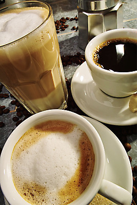 포토 JPG 해외이미지 커피 유리 사람없음 컵 갈색 검은색 거품 카페 우유 원두 냄비 설탕 에스프레소 백자 해외202004 해외포토 식기 음료 컬러 재질 유제품 상점 도자기 솥 파일형식 이미지허브