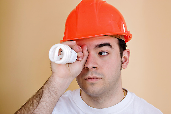 포토 JPG 해외이미지 1 손 응시 백그라운드 컨셉 전구 미래 노동자 아이디어 창조 한명 사람 세로 초록색 빛 환경 희망 힘 저축 에너지 흰색 램프 잡기 발자국 스마트 볼트 형광등 고립 발명 제안 지능 해외202004 해외포토 직업 시선 감정 컬러 자국 모션 전등 조명 신체부위 금융 공구 파일형식 이미지허브