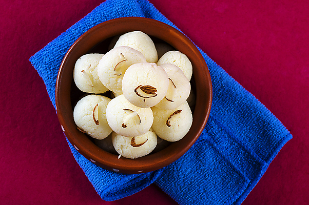 포토 JPG 해외이미지 디저트 사람없음 도자기 원형 사기그릇 냅킨 인도음식 해외포토 도형 그릇 음식 동양음식 파일형식 이미지허브