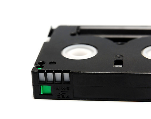 포토 JPG 해외이미지 직업 산업 리본 백그라운드 사람없음 카메라 디지털 검은색 자료 공백 장비 정보 흰색 카세트테이프 플라스틱 필름 영화 오브젝트 테이프 수납 동영상 멀티미디어 고립 지원 표준 해외202004 해외포토 컬러 재질 문화예술 문구용품 전자제품 파일형식 이미지허브