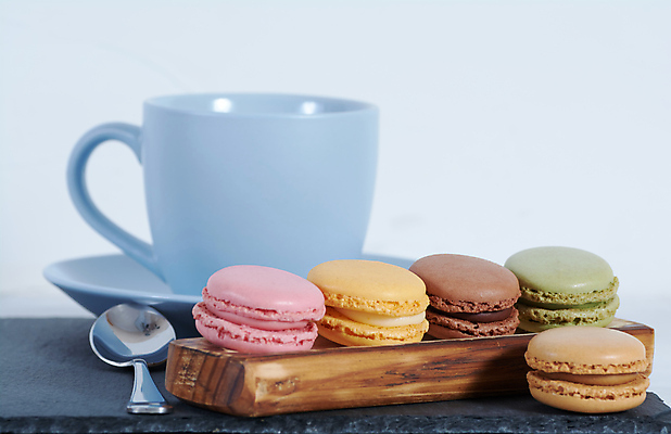 포토 JPG 해외이미지 전통 음식 분홍색 백그라운드 디저트 사탕 요리 사람없음 초록색 파란색 컬러풀 노란색 파티 쌓기 쿠키 과자 케이크 초콜릿 여러개 빵집 프랑스 흰색 생일 달콤 맛 설탕 크림 아몬드 모음 마카롱 프랑스어 고립 파스텔톤 페스츄리 피스타치오 해외202004 해외포토 문자 기념일 유럽 빵 컬러 다수 컨셉 모션 이벤트 한글 상점 견과류 파일형식 이미지허브