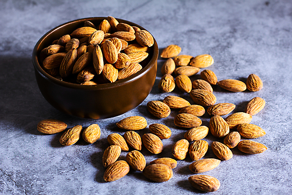 포토 JPG 해외이미지 음식 백그라운드 농업 재료 자연 탁자 건강 씨앗 사람없음 목재 갈색 어둠 견과류 시골 그룹 사발 오브젝트 유기농 알맹이 날것 아몬드 흙더미 내추럴 해외202004 해외포토 나무 식물 웰빙 산업 컬러 가구 흙 사기그릇 생태계 파일형식 더미 이미지허브