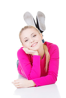 포토 JPG 해외이미지 백인 라이프스타일 응시 여자 행복 얼굴 백그라운드 생각 성공 휴식 건강 한명 사람 앉기 20대 성인 빛 기쁨 꿈 흰색 피부 내추럴 거짓말 고립 배려 카피스페이스 해외202004 해외포토 서양인 1 시선 감정 컬러 컨셉 모션 청년 생활 신체부위 공백 파일형식 이미지허브