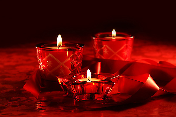 포토 JPG 해외이미지 디자인 계절 백그라운드 크리스마스 공 휴가 불꽃 기념 사람없음 장식 빨간색 반짝임 반사 축제 기쁨 축하 원형 12월 심플 부드러움 강렬 해외202004 해외포토 도형 기념일 감정 컬러 컨셉 모션 불 감각 날짜 파일형식 이미지허브