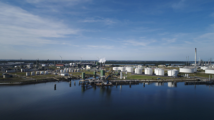 포토 JPG 해외이미지 식물 산업 비즈니스 공장 굴뚝 사람없음 글로벌 환경 탑 힘 장비 에너지 환경오염 제조 휘발유 석유 수증기 탱크 화석 연료 가스 수납 튜브 공학 단상 펌프 유조선 조감도 파이프라인 화학물질 해외202004 해외포토 건축물 교육 컨셉 공업 화학 파이프_관 파일형식 이미지허브
