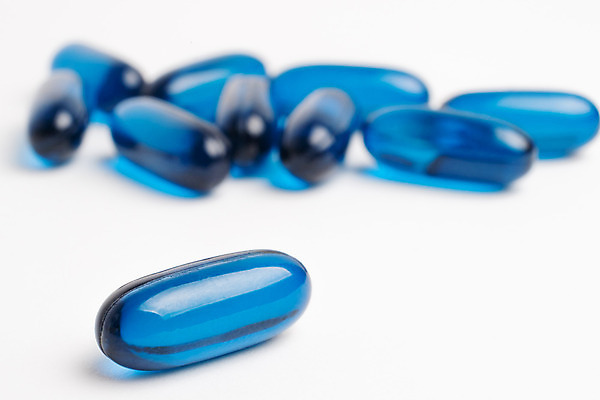 포토 JPG 해외이미지 분홍색 건강 사람없음 빨간색 파란색 알약 약 노란색 고통 흰색 플라스틱 해외202004 해외포토 감정 컬러 의학 재질 파일형식 이미지허브