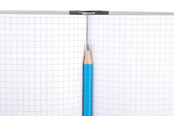 포토 JPG 해외이미지 교육 종이 선 비즈니스 학교 나선형 사람없음 목재 책 빨간색 세로 사무실 연필 우주 다이어리 쪽지 공책 공백 흰색 반지 오픈 주름 메시지 편지 오브젝트 교과서 싱글 질감 문서 심플 페이지 바인더 판지 패드 고립 조언 편지쓰기 흑연 공급 목차 해외202004 해외포토 나무 컬러 무늬 재료 장신구 문구용품 학용품 교재 필기구 사무용품 기록 광석 파일형식 이미지허브