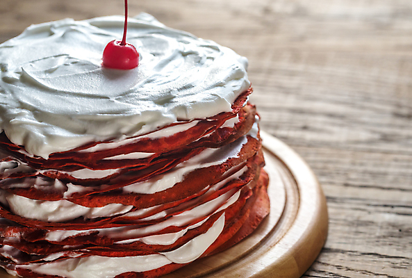 포토 JPG 해외이미지 실내 사람없음 체리 나무받침 크레이프 나무배경 해외202004 레드벨벳 해외포토 백그라운드 과일 디저트 내부 목재 받침대 파일형식 이미지허브