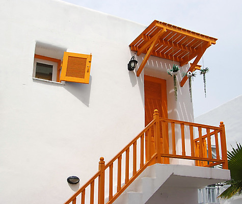 포토 JPG 해외이미지 전통 디자인 외관 꽃 유럽 벽 가구 백그라운드 건축양식 창문 아파트 주택 프레임 미술 풍경 사람없음 야외 내부 건물 장식 노란색 문 마을 방 수확 흰색 시골 램프 오픈 클래식 그리스 장면 산토리니 그리스인 프랑스어 고립 옛날 스타일 해외202004 해외포토 서양인 식물 문자 건축물 건축 나라 컬러 생활용품 컨셉 농업 문화예술 조명 파일형식 이미지허브