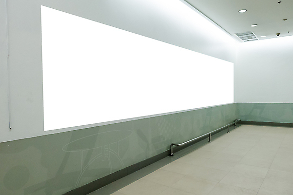 포토 JPG 해외이미지 배너 포스터 벽 백그라운드 간판 광고판 실내 사람없음 내부 우주 공백 흰색 도시 전철 역 사인 방콕 지하 계산서 목업 해외202004 해외포토 육상교통 컬러 교통시설 태국 대중교통 알림판 판 파일형식 이미지허브