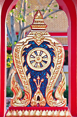 포토 JPG 해외이미지 모양 아이콘 아시아 종교 상징 컨셉 불교 태국 미술 사람없음 빨간색 파란색 빛 컬러풀 햇빛 태양 노란색 교회 평화 일출 믿음 일몰 기도 사찰 바퀴 심볼 사인 희생 사당 신앙심 해외202004 해외포토 자연요소 감정 나라 컬러 종교건축 문화예술 건물 노을 파일형식 이미지허브