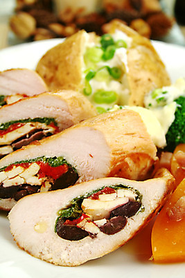 포토 JPG 해외이미지 음식 조각 채소 고추 호박 피망 감자 파슬리 건강 요리 사람없음 식사 저녁식사 치킨 고명 맛 굽기 시금치 성분 점심식사 영양분 해외202004 해외포토 컨셉 구이 닭고기요리 파일형식 이미지허브