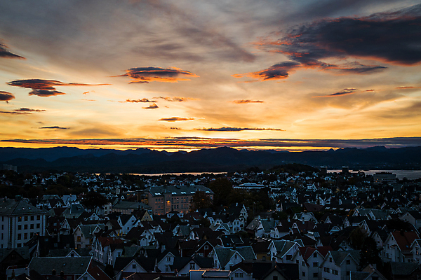 포토 JPG 해외이미지 구름 유럽 문화 여행 겨울 오렌지 건축양식 하늘 아침 날씨 거리 주택 파노라마 풍경 사람없음 야외 건물 빨간색 파란색 도시풍경 컬러풀 햇빛 노란색 일출 맑음 고층빌딩 황혼 일몰 새벽 흰색 도시 역사 재산 도심 네덜란드 스카이라인 토론토 암스테르담 옛날 해외202004 해외포토 주간 자연요소 건축물 계절 건축 나라 컬러 캐나다 과일 촬영기법 빌딩 금융 태양 노을 파일형식 이미지허브