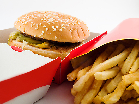 포토 JPG 해외이미지 아이콘 접시 음식 다이어트 토마토 양파 치즈 감자 샌드위치 건강 육류 요리 씨앗 사람없음 갈색 식사 저녁식사 소고기 튀김 햄버거 흰색 황금 맛 그릴 폐기물 상추 먹기 오브젝트 속도 깨 팩 칼로리 프랑스어 점심식사 고립 번 치즈버거 해로움 해외202004 해외포토 식물 문자 식기 빵 컬러 컨셉 채소 식재료 모션 주방용품 유제품 패스트푸드 화장품 조미료 쓰레기 파일형식 이미지허브