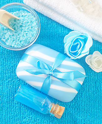 포토 JPG 해외이미지 꽃잎 꽃 사람없음 파란색 수건 숟가락 스파 스파용품 비누 아로마테라피 스쿱 오일병 해외202004 해외포토 식물 컬러 수저 위생용품 오브젝트 테라피 파일형식 이미지허브