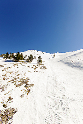 포토 JPG 해외이미지 자연 산 풍경 사람없음 맑음 그리스 언덕 눈내림 해외202004 해외포토 유럽 날씨 눈_날씨 생태계 파일형식 이미지허브