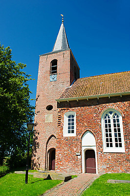 포토 JPG 해외이미지 나무 종교 길 풍경 사람없음 건물 햇빛 교회 마을 맑음 네덜란드 로마인 해외202004 해외포토 식물 건축물 유럽 종교건축 날씨 인종 태양 파일형식 이미지허브