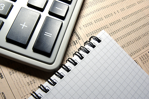 포토 JPG 해외이미지 아이콘 교육 종이 돈 비즈니스 텍스트 학교 설계 노동자 나선형 사람 사람없음 건물 금융 사무실 연필 볼펜 금속 쪽지 공책 계산기 기록 반지 작업 시장 구매 계획 주식 스케치 심볼 명상 준비 그림 문서 파일 바인더 패드 월 빚 마감 편지쓰기 공급 해외202004 해외포토 직업 건축물 컨셉 무늬 장신구 재질 문구용품 학용품 미술 경제 쇼핑 필기구 펜 사무용품 장비 날짜 재산 편지 파일형식 이미지허브