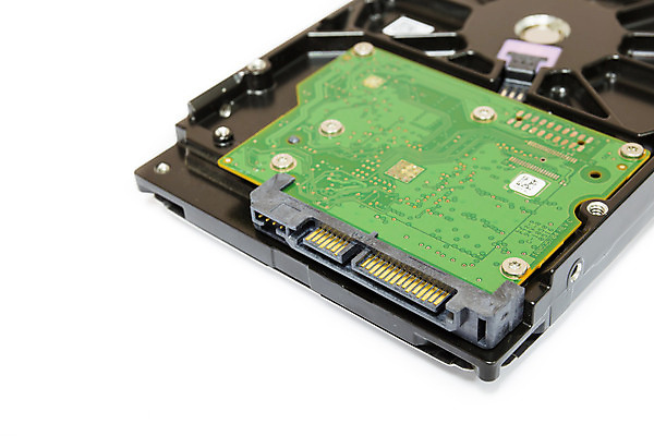 포토 JPG 해외이미지 산업 비즈니스 부분 표면 실내 사람없음 노트북 전자제품 컴퓨터 사무실 반사 머리 상점 금속 디지털 공책 자료 장비 운전 정보 오픈 원형 읽기 파일 보안 수납 서버 소프트웨어 실린더 용량 이진법 지원 하드웨어 해외202004 해외포토 도형 모션 재질 문구용품 안전 내부 신체부위 수학 파일형식 이미지허브