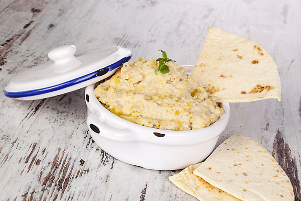 포토 JPG 해외이미지 실내 사람없음 뚜껑 냄비 중동음식 피타 나무배경 해외202004 훔무스 해외포토 음식 빵 백그라운드 내부 솥 파일형식 이미지허브