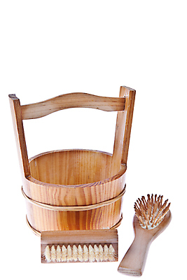 포토 JPG 해외이미지 1 밧줄 수영장 건강 사람없음 목재 장식 물 약 스파 목욕 장비 젖음 욕실 골동품 저수지 붓 머리빗 씻기 빨래 수분 컨테이너 양동이 오브젝트 사우나 고립 구식 돌봄 옛날 위생관리 핸드메이드 해외202004 해외포토 자연요소 나무 산업 줄 가사 재료 의학 모션 관리 청결 미용용품 파일형식 이미지허브