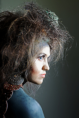 포토 JPG 해외이미지 모델 헤어스타일 여자 감정 얼굴 신체 가면 미술 한명 사람 성인 유행 페인트 화장품 할로윈 표현 황금 배우 신비 극장 마임 열정 청동 마법 가면무도회 이국적 스타일 해외202004 해외포토 1 컨셉 문화예술 신체부위 뷰티 연예인 무도회 파일형식 이미지허브