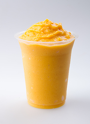 포토 JPG 해외이미지 음료 백그라운드 다이어트 과일 유리 디저트 건강 사람없음 냉동 얼음 우유 에너지 추위 흰색 대접 신선 칵테일 액체 달콤 맛 시원함 설탕 크림 속도 메뉴 칼로리 망고 밀짚 요거트 쉐이크 떨림 고립 바닐라 스무디 해외202004 해외포토 자연요소 음식 컬러 컨셉 모션 재질 유제품 주류 짚 열대과일 파일형식 이미지허브