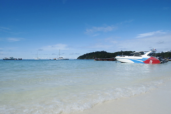 포토 JPG 해외이미지 나무 구름 전통 실루엣 아시아 모래 파도 바다 섬 여행 백그라운드 오렌지 태국 자연 하늘 추상 휴가 손바닥 풍경 사람없음 빨간색 물 여름 파란색 빛 컬러풀 태양 여행객 일출 침묵 일몰 새벽 만 투명 보트 산호 곤돌라 저녁 크리스탈 휴양지 함선 에메랄드 석호 안다만 파라다이스 해외202004 해외포토 자연요소 식물 손 계절 나라 컬러 무늬 배_교통 과일 촬영기법 사람 노을 소리 장소 자포동물 야간 광석 보석 생태계 파일형식 이미지허브