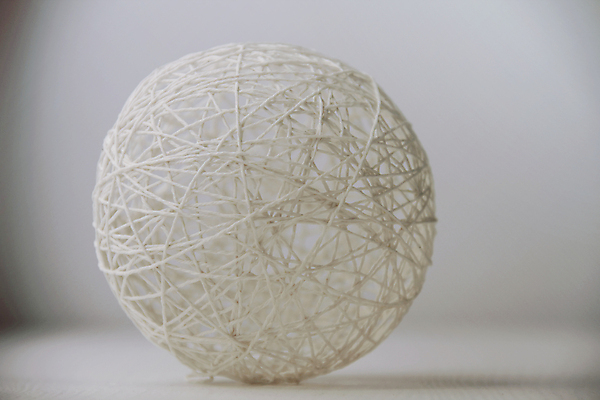 포토 JPG 해외이미지 공 사람없음 흰색 면 원형 볼륨 핸드메이드 해외202004 해외포토 도형 컬러 파일형식 이미지허브