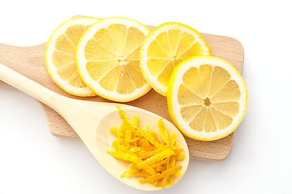 포토 JPG 해외이미지 음식 조각 백그라운드 과일 재료 부분 귤 건강 사람없음 목재 노란색 숟가락 껍질 흰색 신선 조미료 맛 레몬 피부 묘사 유기농 날것 내추럴 고립 채식주의자 해외202004 해외포토 나무 웰빙 컬러 컨셉 수저 신체부위 채식 향미료 파일형식 이미지허브