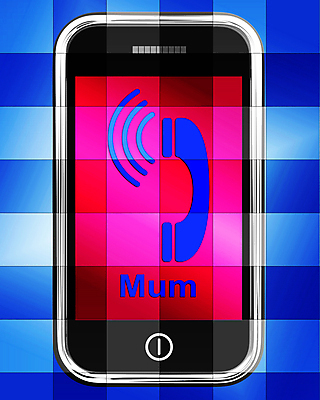 포토 JPG 해외이미지 인터넷 엄마 모바일 대화 사람없음 스마트폰 핸드폰 웹 침묵 전화기 부름 소통 미라 의사소통 채팅 해외202004 해외포토 컨셉 가족 모션 말하기 전자제품 스마트기기 소리 파일형식 이미지허브