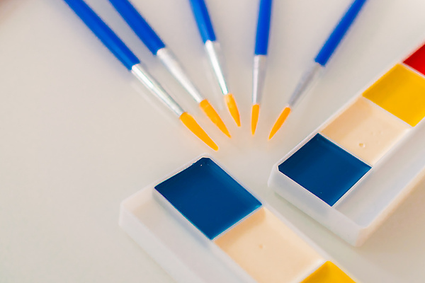 포토 JPG 해외이미지 직업 교육 종이 비즈니스 학교 성공 추상 수채화 세포 미술 취미 사람없음 빨간색 초록색 파란색 세트 상자 컬러풀 노란색 3D 페인트 흰색 붓 팔레트 선택 그림 예술가 페인트붓 고립 여의주 해외202004 해외포토 컬러 컨셉 무늬 문화예술 디지털합성 파일형식 이미지허브